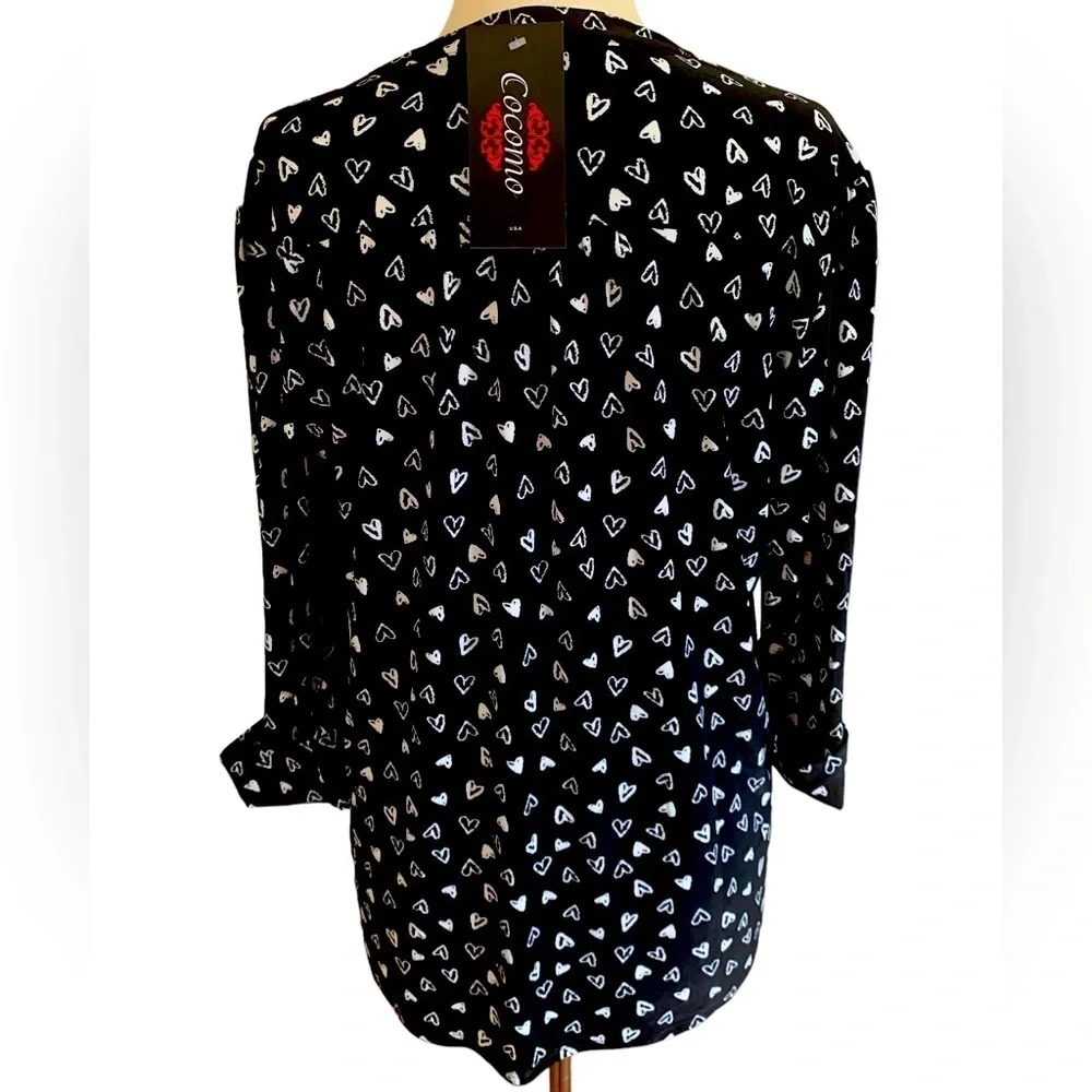 COCOMO Medium Black White 3/4 sleeve women’s Pintuck Blouse tunic shirt
